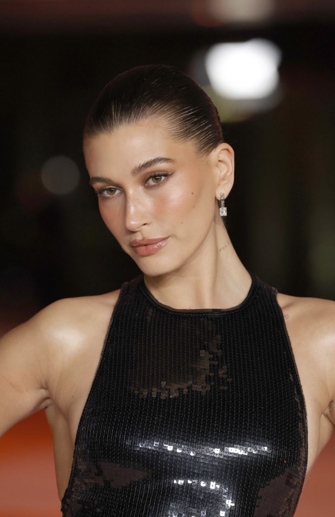 Hailey Bieber - Imagen: Frazer Harrison/Getty Images