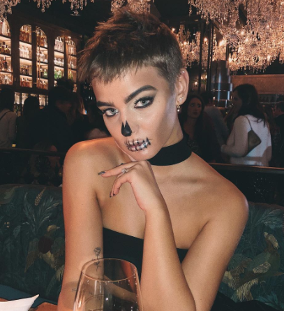 Calavera negra - Imagen: Instagram @lauraescanes