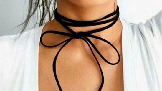 Con el lazo al cuello, la tendencia que revoluciona Instagram