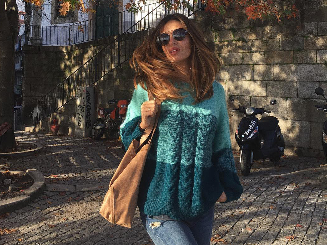 Sara Carbonero con Jerseys de otoño