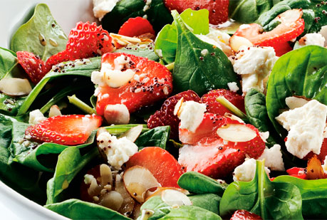 Ensalada de espinacas y fresas con vinagreta dulce