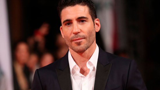 Conocemos la casa de Miguel Ángel Silvestre con la excusa del gimnasio que se ha montado dentro