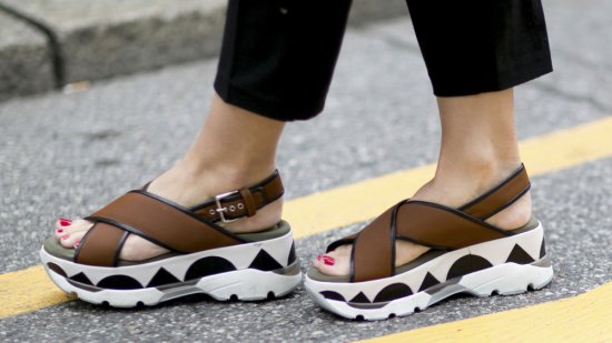 Aprende a lucir los 'ugly shoes' este verano