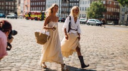 Más de 10 cuñas que lucirás tanto con vaqueros como un mini vestido