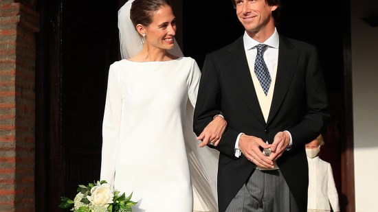 Looks invitada perfecta: boda Felipe Cortina y Amelia Millán