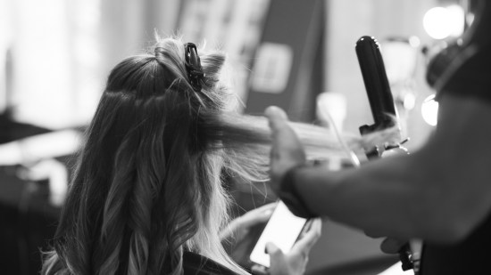 ¿Cuál es la plancha de pelo más adecuada para tu tipo de cabello?