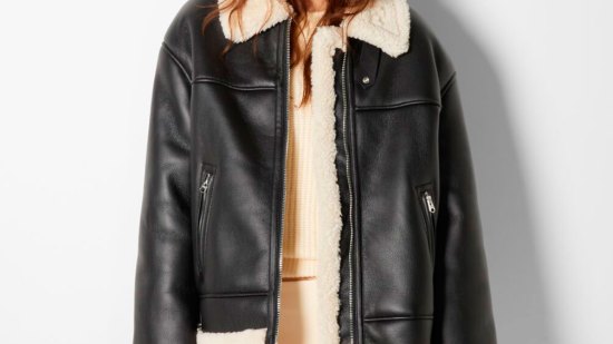 Bershka Cazadora larga doble faz efecto piel