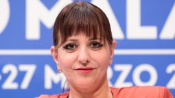 Festival de Málaga: El escotazo de Yolanda Ramos y el tatuaje de Dulceida, protagonistas de la última alfombra roja