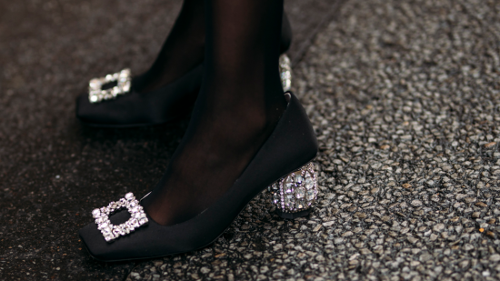 Estos zapatos de Zara y Mango te solucionarán cualquier look de Navidad y Nochevieja