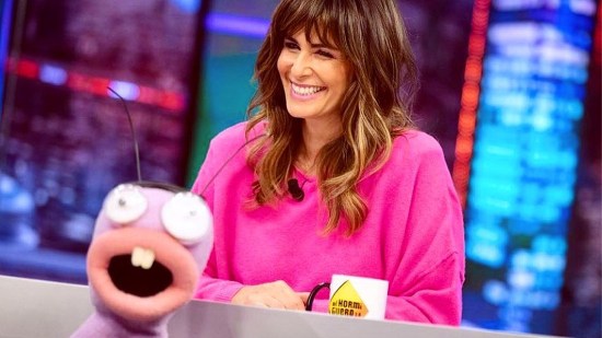 Nuria Roca falda LACOSTE