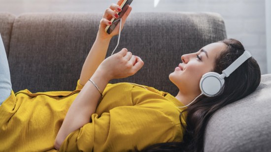 Toma nota: cinco podcasts sobre sexo que te encantará descubrir