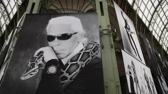 10 looks inolvidables diseñados por Karl Lagerfeld