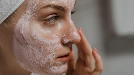 Limpieza facial: las claves para hacerla en casa como un auténtico experto