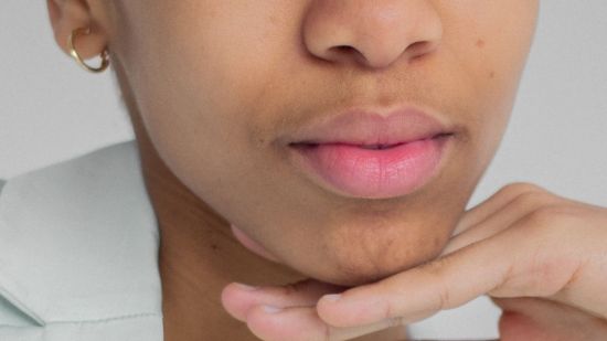 El labial que es viral en TikTok por su efecto rellenador