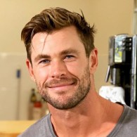 Chris Hemsworth y sus divertidas técnicas de relajación