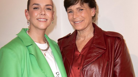 estefania de monaco look rejuvenece
