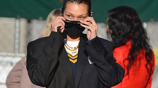 El blazer 'low cost' de Bella Hadid que puedes encontrar en Bershka