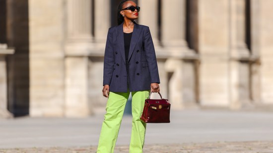 Combinar pantalón verde