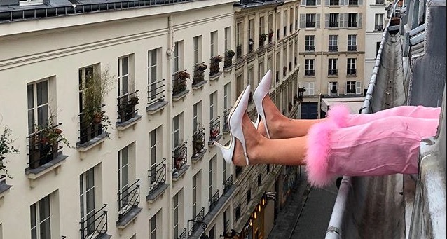 Si amas los tacones, te vas a identificar con estas frases épicas sobre zapatos