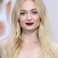 sophie turner