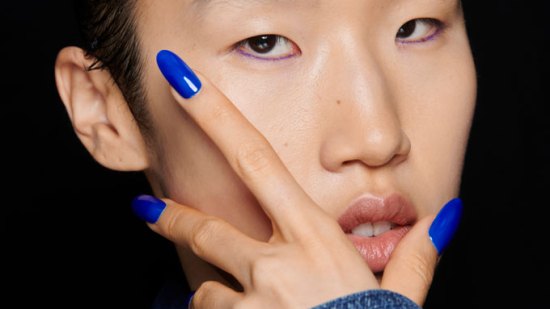 uñas azules