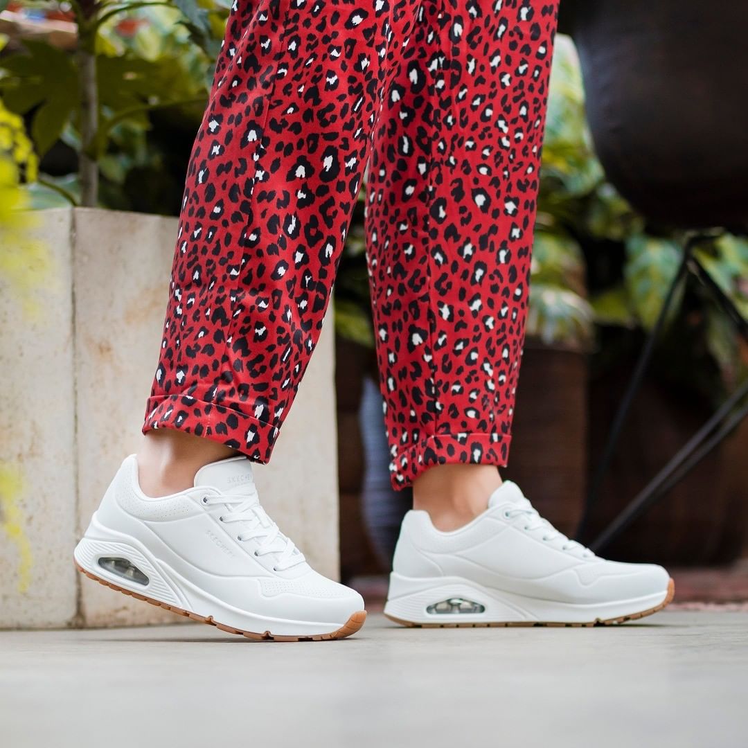 Instagram @skechersspain