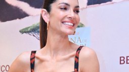 Eugenia Silva no para de lucir pelazo gracias a la coleta efecto lifting, el peinado que más rejuvenece y estiliza