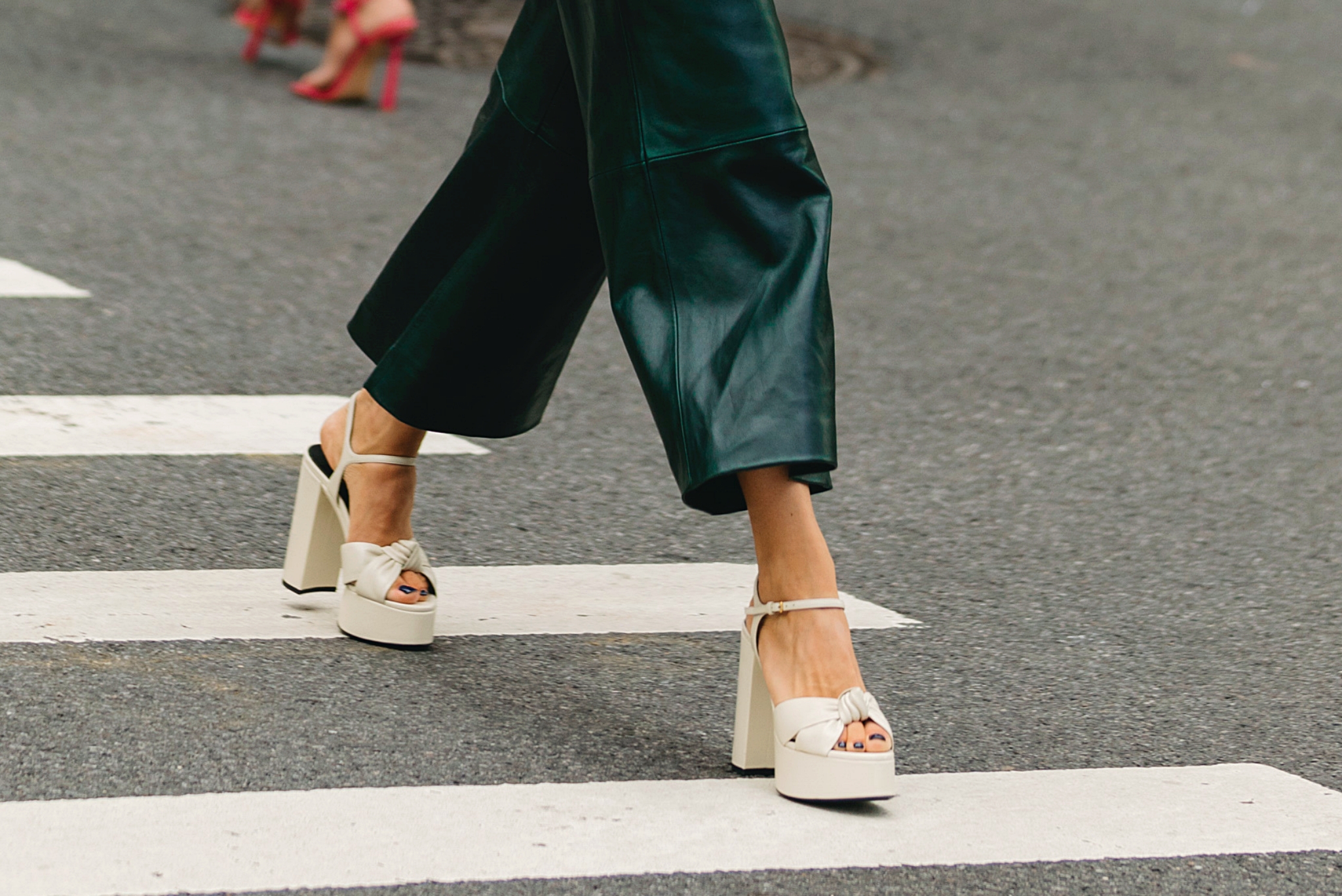 sandalias de plataforma bonitas y comodas