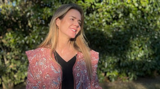 Portada Amelia Bono chauqeta print boho cortefiel