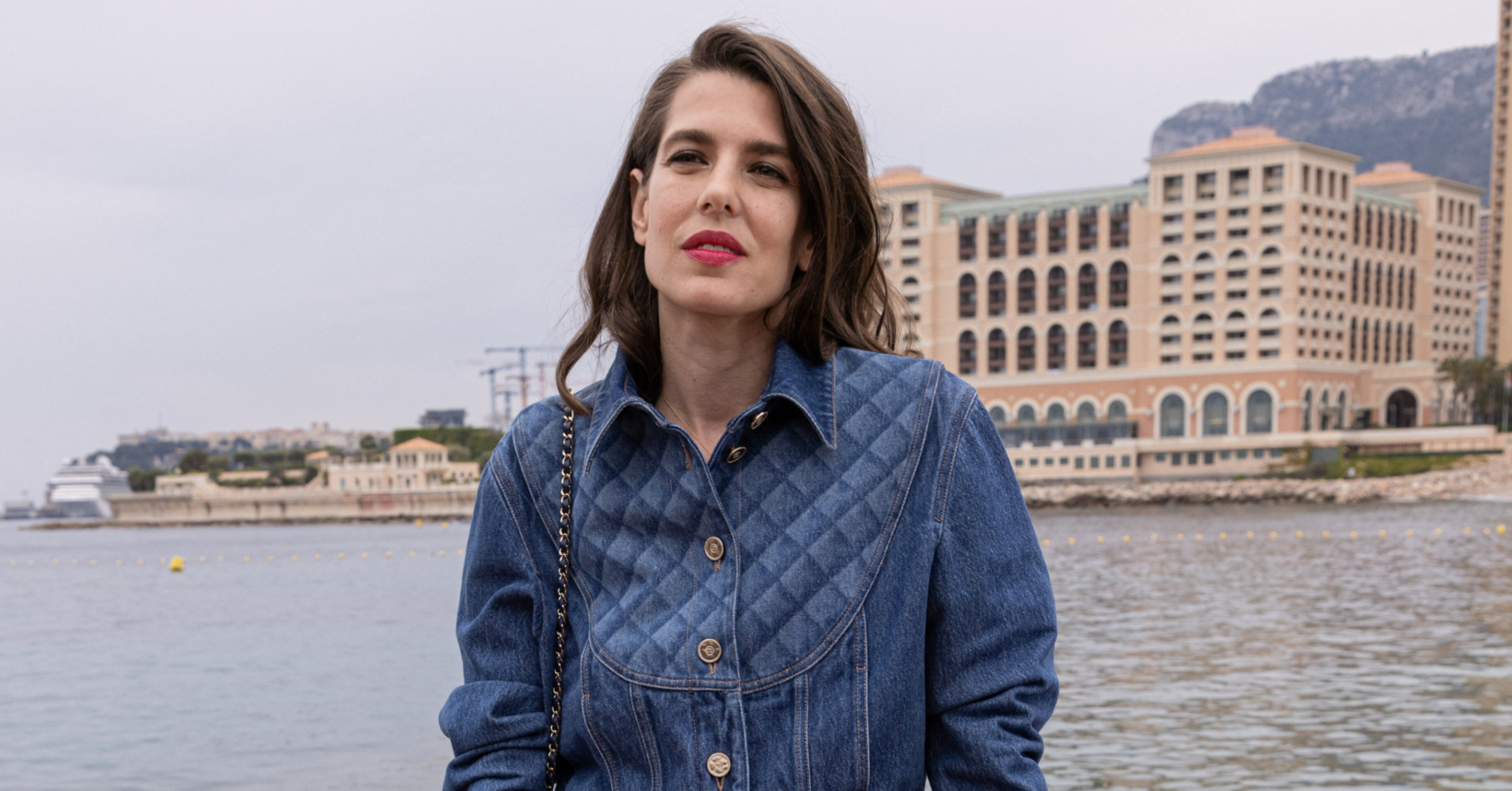 carlota casiraghi vaqueros mujeres monaco