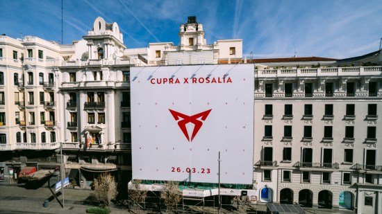 CUPRA-teams-up-with-music-superstar-Rosalia_01_HQ