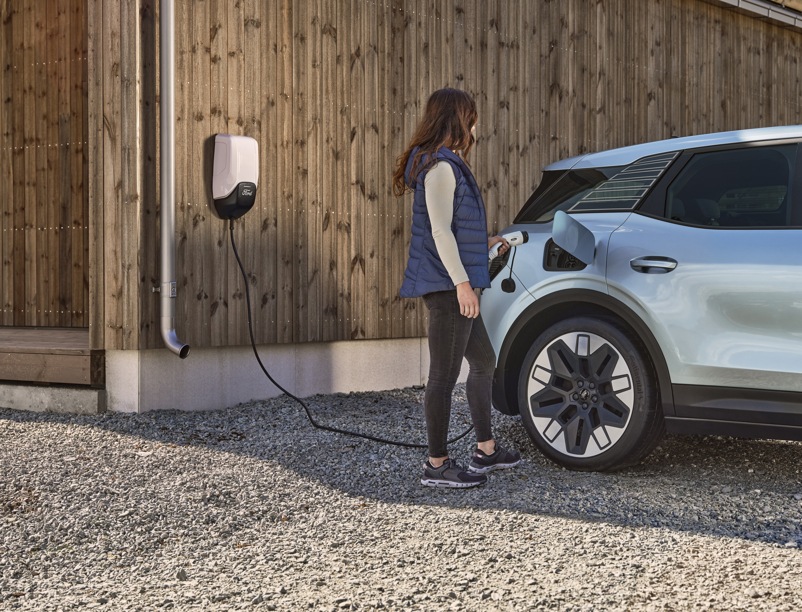 2023Ford_TheNewAll-ElectricFordExplorer_Norway_09
