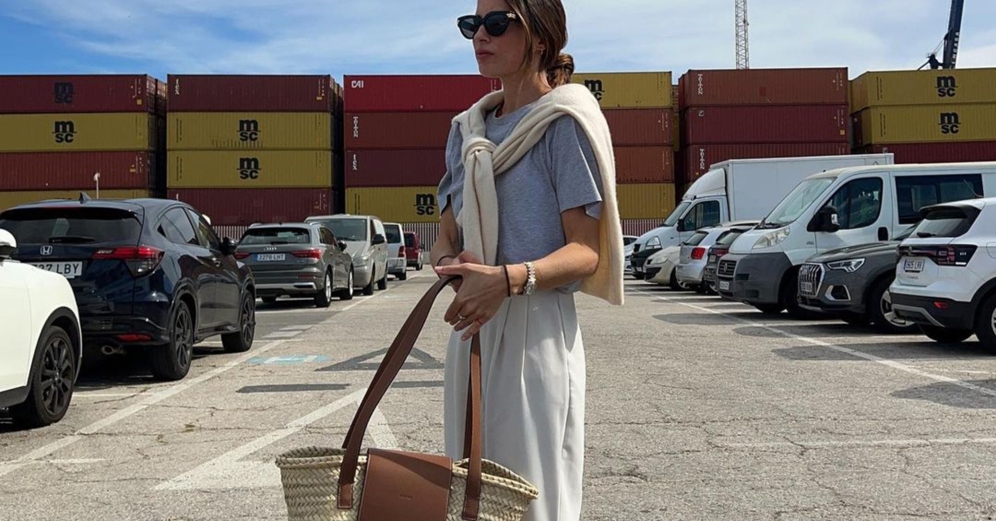 Maria Valdés bolso capazo rafia primavera