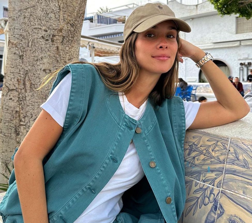 María Pombo con chaleco de primavera