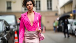 pelo rizado street style