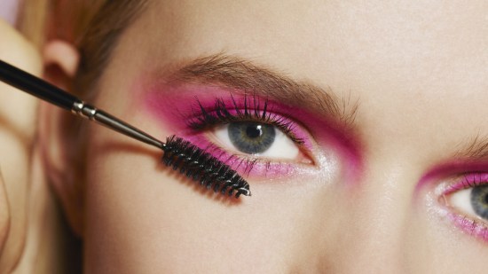 Maquillaje con sombra de ojos