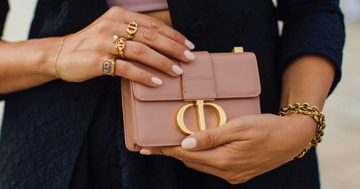 manicura rejuvenece manos