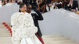 MET-GALA-Rihanna-3-gty-er-230501_1682994456442_hpMain_16x9_992