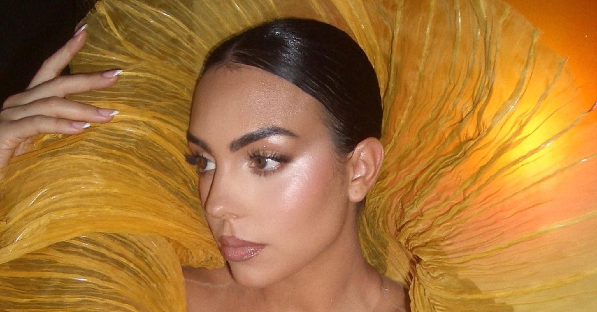 georgina rodriguez sombra de ojos