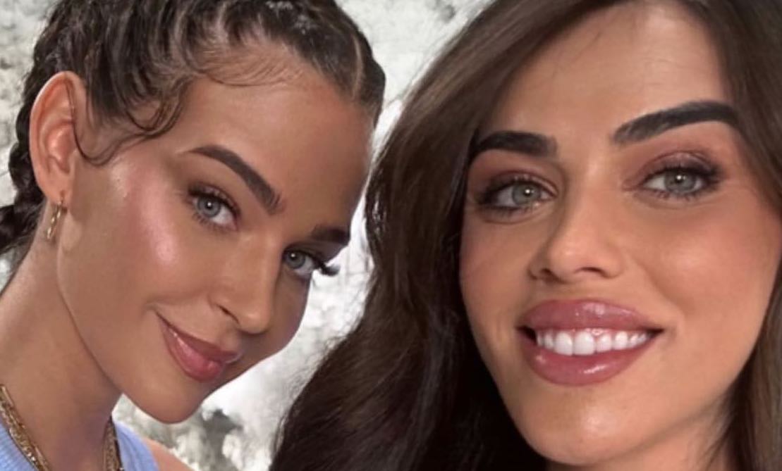 Laura Escanes y Violeta Mangriñán