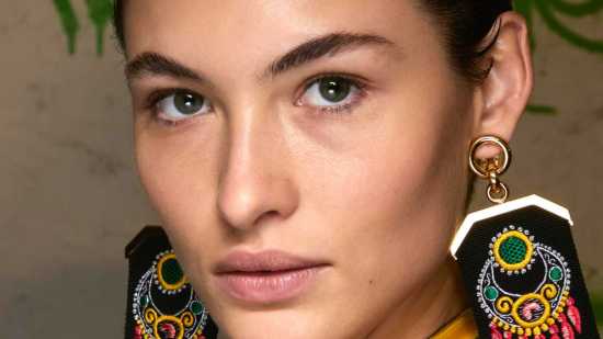 peinados con gomina gel fijador faciles rapidos tendencia