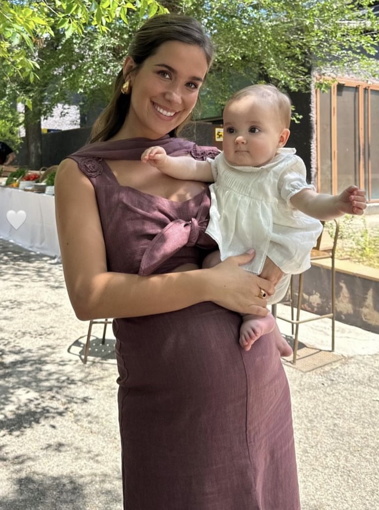 María Pombo en el bautizo de su sobrina Matilda