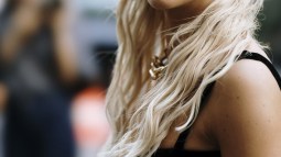 perfume street style
