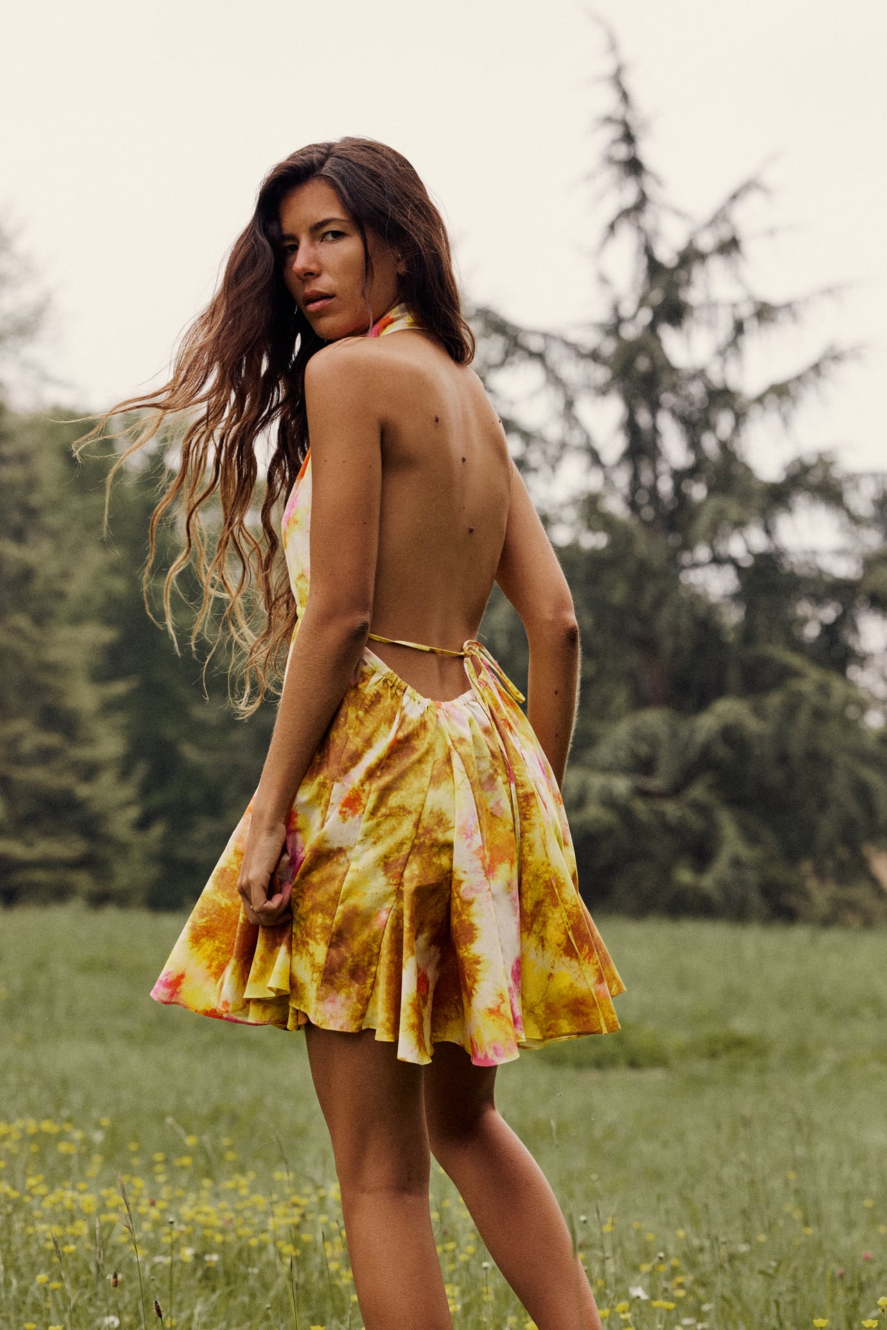 vestido escote espalda zara