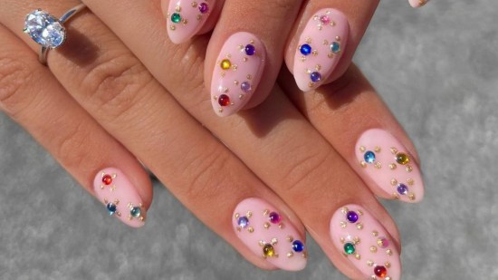 PORTADA UÑAS 3D