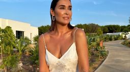Vicky Martín Berrocal con vestido de Victoria Colección