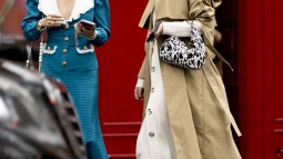 gabardina street style