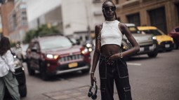 New York str S24 0599 street style