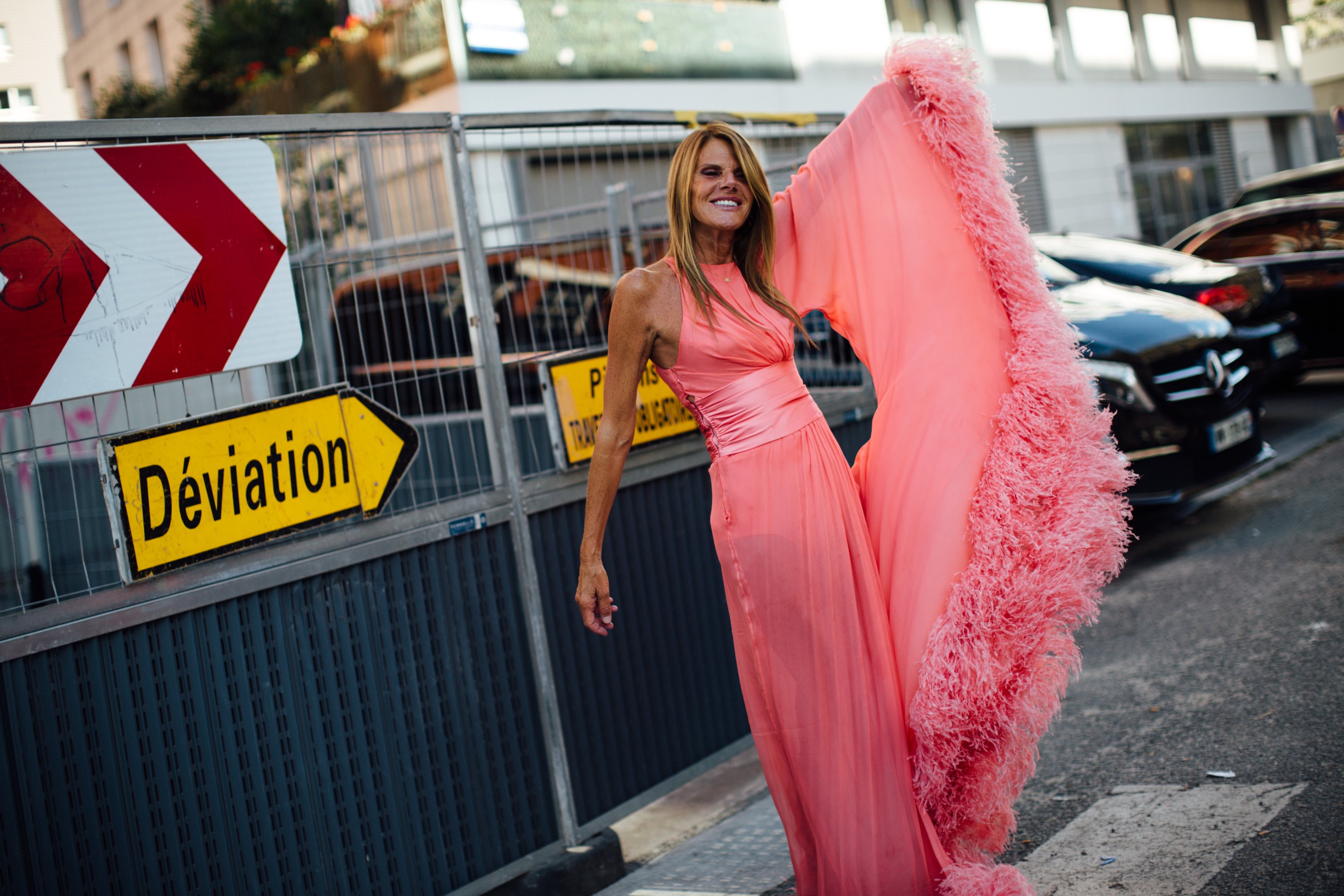Paris HC str F22 0415 street style vestido rosa