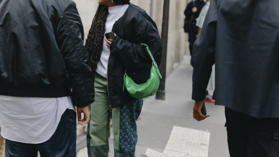 Paris str S23 0545 street style chaqueta bomber
